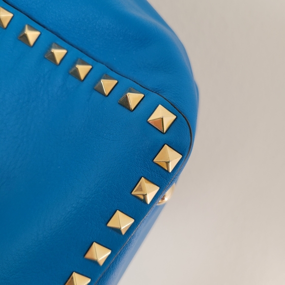 VALENTINO Garavani Rockstud Tote Bag - Picture 11 of 15